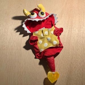 MARTHA STEWART PETS Dragon Dog Costume sz small used